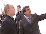 Путин осмотрел во Владивостоке объекты, строящиеся к саммиту АТЭС Путин осмотрел во Владивостоке объекты, строящиеся к саммиту АТЭС