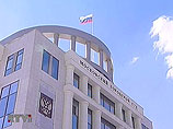 Мосгорсуд приговорил во вторник четырех жителей Москвы - участников так называемой банды "Рыно-Скачевского" к срокам от пяти лет общего режима до девяти лет строгого режима за убийства и покушения на убийство, а также разжигание национальной ненависти Мосгорсуд приговорил во вторник четырех жителей Москвы - участников так называемой банды "Рыно-Скачевского" к срокам от пяти лет общего режима до девяти лет строгого режима за убийства и покушения на убийство, а также разжигание национальной ненависти