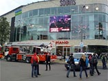 В только что открытом крупнейшем торгово-развлекательном центре Эстонии рухнул потолок