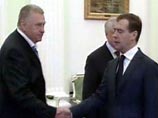 Жириновский поговорил с Медведевым и возвращается в Думу 