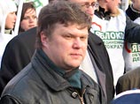 Однопартийцы вступились за лидера "Яблока" Митрохина: сваливать на него ответственность за провал на выборах – не по-мужски Однопартийцы вступились за лидера "Яблока" Митрохина: сваливать на него ответственность за провал на выборах – не по-мужски