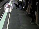 В Австралии грудной ребенок выжил после падения под движущийся поезд