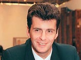 Российский миллиардер Михаил Прохоров не чувствует своей вины за VIP-банкет на "Авроре" под занавес экономического форума в Петербурге нынешним летом, поскольку не считает крейсер реальным историческим символом Российский миллиардер Михаил Прохоров не чувствует своей вины за VIP-банкет на "Авроре" под занавес экономического форума в Петербурге нынешним летом, поскольку не считает крейсер реальным историческим символом