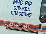 Сотрудники оперативных служб обследуют здания Московского почтамта на Комсомольской площади, где обнаружен предмет, напоминающий взрывное устройство, персонал учреждения эвакуирован