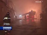 Проверка, проведенная три года назад на складе бывшего Черкизовского рынка в Москве, где в ночь на субботу произошло сильное возгорание, выявила на этом объекте более 20 нарушений требований правил пожарной безопасности