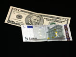 Доллар подрос на 3 копейки, евро &#8211; всего на 1
