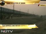 На севере Индии столкнулись два поезда, до 15 человек погибли