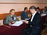 Лидер партии, присутствовавший в четверг в зале суда, выразил надежду, что "подобные решения будут приняты по всем участкам, где обнаружены нестыковки между официальными итогами и протоколами наблюдателей Лидер партии, присутствовавший в четверг в зале суда, выразил надежду, что "подобные решения будут приняты по всем участкам, где обнаружены нестыковки между официальными итогами и протоколами наблюдателей