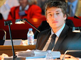 Жан Саркози, младший сын президента Франции Николя Саркози, избран в пятницу членом административного совета делового района Дефанс в пригороде Парижа