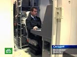Президент России Дмитрий Медведев посетил в понедельник военно-промышленную корпорацию "НПО машиностроения" в подмосковном Реутове