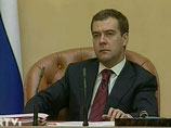 Свыше 40 миллиардов долларов по дальнему зарубежью", - сказал Медведев, отвечая на вопрос об ожидаемом размере экспортной выручки
