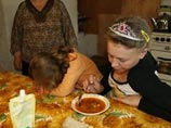 Мать 6-летней Сандры могут лишить родителских прав, а девочку - отправить в детдом Мать 6-летней Сандры могут лишить родителских прав, а девочку - отправить в детдом