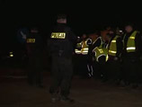 Были организованы совместные поиски, и в 04:48 утра было установлено, что вертолет потерпел крушение в 200 метрах от линии государственной границы на территории Белоруссии Были организованы совместные поиски, и в 04:48 утра было установлено, что вертолет потерпел крушение в 200 метрах от линии государственной границы на территории Белоруссии