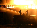 Крупнейший пожар на складе в Петербурге: есть пострадавшие