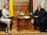 Президент Белоруссии Александр Лукашенко пожелал успехов в политической борьбе украинскому премьер-министру Юлии Тимошенко во время их встречи в Киеве