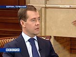 Медведев и Саркози на встрече в Берлине во время празднований 20-летия падения Берлинской стены обсудили ближневосточное урегулирование, вопросы, связанные с ядерной программой Ирана и двусторонние отношения, сообщили в пресс-службе Кремля
