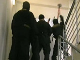 С июля 2005 по июнь 2006 года Барсуков и другие участники "тамбовской группировки" совершили мошенничества в отношении 13 предприятий, а члены преступной группы участвовали в рейдерских захватах С июля 2005 по июнь 2006 года Барсуков и другие участники "тамбовской группировки" совершили мошенничества в отношении 13 предприятий, а члены преступной группы участвовали в рейдерских захватах