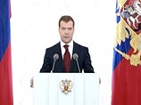 Президент Дмитрий Медведев в четверг в полдень обратится с посланием к Федеральному собранию РФ. Это будет его второе послание парламентариям на посту главы государства