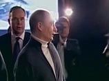 Премьер России Владимир Путин принял участие в программе канала "Муз-ТВ" "Битва за Rеспект". Газета "Коммерсант" пишет в субботу, что на этот "отчаянный шаг" Путин пошел ради поднятия рейтинга