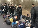 Около пятисот отставных матросов и морских пехотинцев, которые прошли срочную службу в Балтийском флоте, с пятницы не могли вернуться домой Около пятисот отставных матросов и морских пехотинцев, которые прошли срочную службу в Балтийском флоте, с пятницы не могли вернуться домой