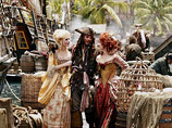 Первая часть трилогии про пиратов "Пираты Карибского моря. Проклятие "Черной Жемчужины" вышла на экраны в 2003 году, собрав только в одном американском прокате 305 миллионов долларов