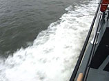 Восемь папуасов уплыли в океан на лодке: одного смыло в море, двое умерли от истощения, остальных спасли американцы Восемь папуасов уплыли в океан на лодке: одного смыло в море, двое умерли от истощения, остальных спасли американцы
