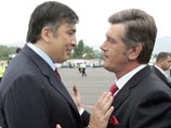 Саакашвили приехал к Ющенко, но встретил его Черновецкий