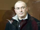 Опальный олигарх, экс-глава нефтяной компании ЮКОС Михаил Ходорковский заявил, что "дело ЮКОСа знаменует начало государственного рейдерства"