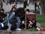 Антифашисты почтили память Хуторского у Могилы Неизвестного солдата