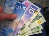 Россия разместит часть резервов в канадских долларах