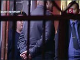 Мастер утверждает, что в отделении на нем несколько часов отрабатывали приемы самбо. В милиции это отрицают и жалуются на художника - он был пьян, дебоширил и пытался пнуть милиционера Мастер утверждает, что в отделении на нем несколько часов отрабатывали приемы самбо. В милиции это отрицают и жалуются на художника - он был пьян, дебоширил и пытался пнуть милиционера