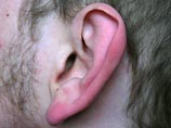 Люди слышат не только ушами, но и кожей, установили ученые