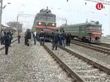 Следственные органы квалифицировали как теракт подрыв пассажирского поезда "Тюмень-Баку" в Дагестане 30 ноября. Уголовное дело заведено по двум статьям - 205 (террористический акт) и ч.1 ст.222 (незаконный оборот оружия) Следственные органы квалифицировали как теракт подрыв пассажирского поезда "Тюмень-Баку" в Дагестане 30 ноября. Уголовное дело заведено по двум статьям - 205 (террористический акт) и ч.1 ст.222 (незаконный оборот оружия)
