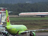 Российская версия: пилот "Сибири", отстраненный от рейса в Германии, был трезв, но болен
Российская версия: пилот "Сибири", отстраненный от рейса в Германии, был трезв, но болен