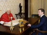 Встреча президента РФ и Папы Римского прошла в исключительно дружественной атмосфере Встреча президента РФ и Папы Римского прошла в исключительно дружественной атмосфере