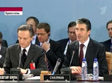 НАТО и Россия договорились возобновить военное сотрудничество НАТО и Россия договорились возобновить военное сотрудничество