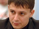 Так, депутат Госдумы от партии "Единая Россия" Максим Мищенко заявил на страницах газеты "Взгляд", что "даже если гражданство его не оформлено, он (Каспаров) является агентом другой страны и его будущее связано с другой страной" Так, депутат Госдумы от партии "Единая Россия" Максим Мищенко заявил на страницах газеты "Взгляд", что "даже если гражданство его не оформлено, он (Каспаров) является агентом другой страны и его будущее связано с другой страной"