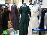 Коллекция платьев, аксессуаров и писем знаменитой актрисы Одри Хепберн - одной из икон стиля 20 века - была распродана на аукционе в Лондоне