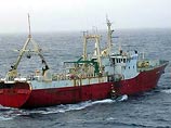 В районе Курильских островов капитан рыболовной шхуны "Китами мару" пытался скрыться от пограничников и затопить судно