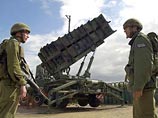 Американские военные будут обслуживать установки противовоздушной обороны Patriot. Ожидается, что батарея появится в Польше в конце марта 2010 года Американские военные будут обслуживать установки противовоздушной обороны Patriot. Ожидается, что батарея появится в Польше в конце марта 2010 года