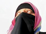 За сорванный с мусульманки хиджаб британец выплатит ей компенсацию в тысячу фунтов