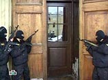 В Петербурге спецназ штурмовал офис стройфирмы, "отмывшей" 500 миллионов долларов В Петербурге спецназ штурмовал офис стройфирмы, "отмывшей" 500 миллионов долларов
