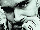 Петр Федоров в роли скинхеда по имени Штык в фильме "Россия 88" Петр Федоров в роли скинхеда по имени Штык в фильме "Россия 88"