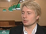 Так, по данным Всероссийского центра изучения общественного мнения (ВЦИОМ), россияне остаются приверженцами отечественной "попсы" - музыкантом года стал певец Николай Басков (8%) Так, по данным Всероссийского центра изучения общественного мнения (ВЦИОМ), россияне остаются приверженцами отечественной "попсы" - музыкантом года стал певец Николай Басков (8%)