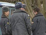Проверяя слова одного из последователей Дымовского, майора Мумолина, у него отобрали пистолет
Проверяя слова одного из последователей Дымовского, майора Мумолина, у него отобрали пистолет