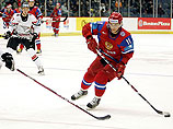 Российская "молодежка" выиграла стартовый матч на хоккейном ЧМ