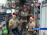 В преддверии Нового года Дед Мороз поздравил экипаж МКС