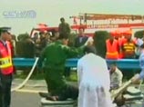 В Китае автобус столкнулся с грузовиком: 16 погибших, 11 раненых В Китае автобус столкнулся с грузовиком: 16 погибших, 11 раненых