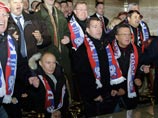 Дмитрий Медведев и Владимир Путин, Москва, стадион "Лужники", 10 октября 2009 года Дмитрий Медведев и Владимир Путин, Москва, стадион "Лужники", 10 октября 2009 года