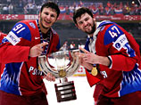 На втором месте оказалось более радостное для болельщиков событие: победа сборной России по хоккею, которая в 2009 году завоевала золото мирового первенства второй раз подряд